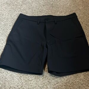Golf Shorts- Stretchy moisture resistant shorts